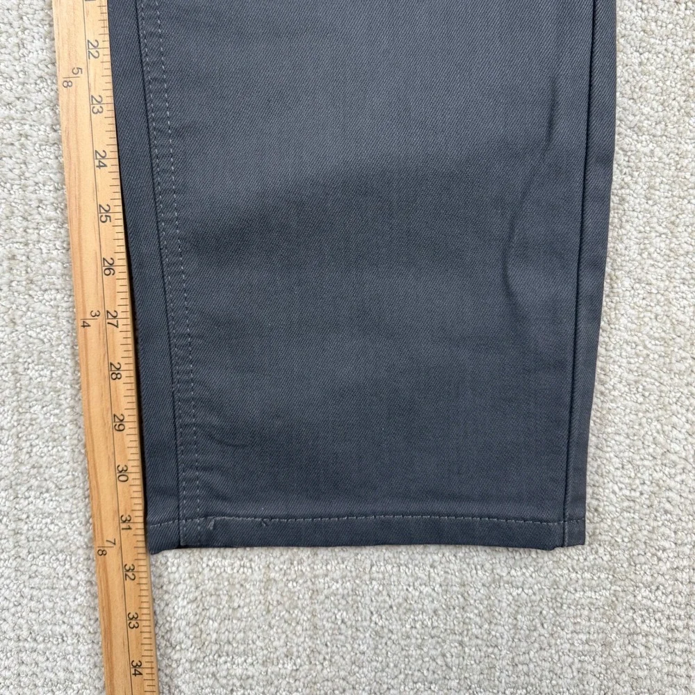 Levis item new